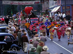 snow1.JPG (37300 bytes)